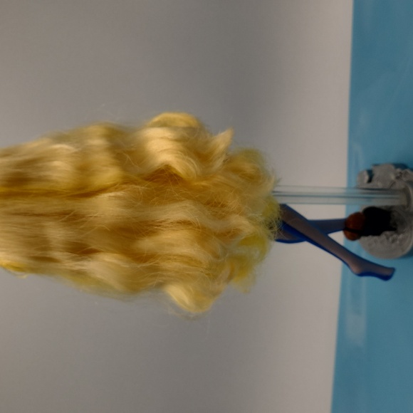 EAH Blondy Locks Original Doll Ever After High - Picture 2 of 5